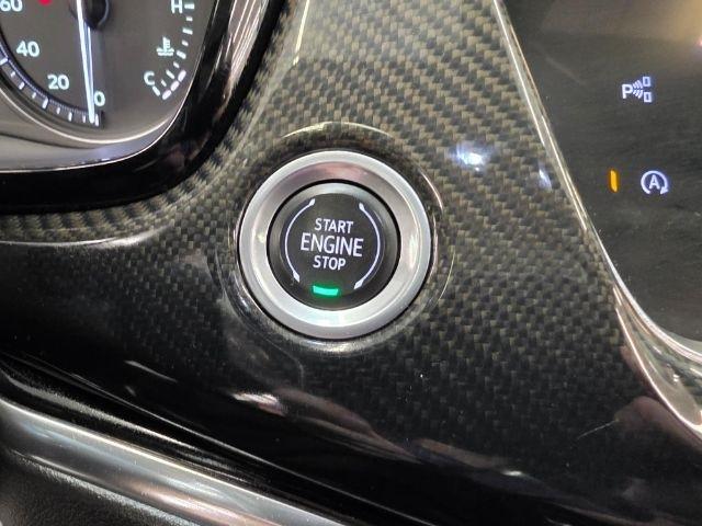 Cadillac XT6 photo 16