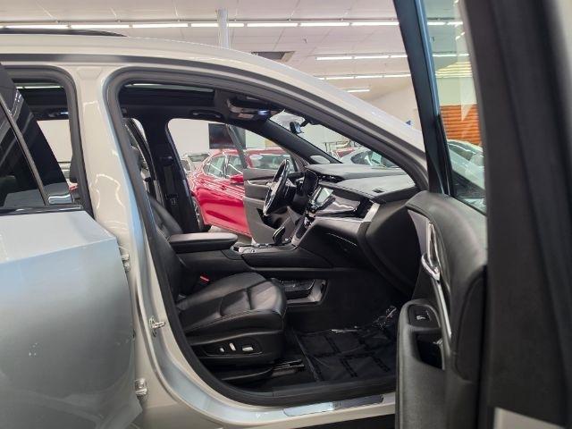 Cadillac XT6 photo 37