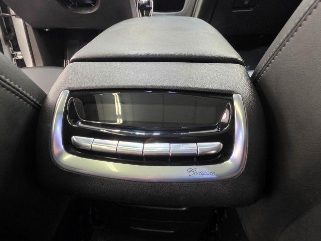 Cadillac XT6 photo 42