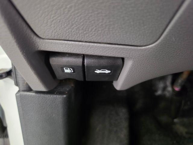 Chevrolet City Express photo 14