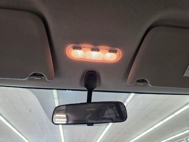 Chevrolet City Express photo 22
