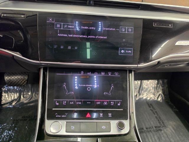 Audi A8 photo 19