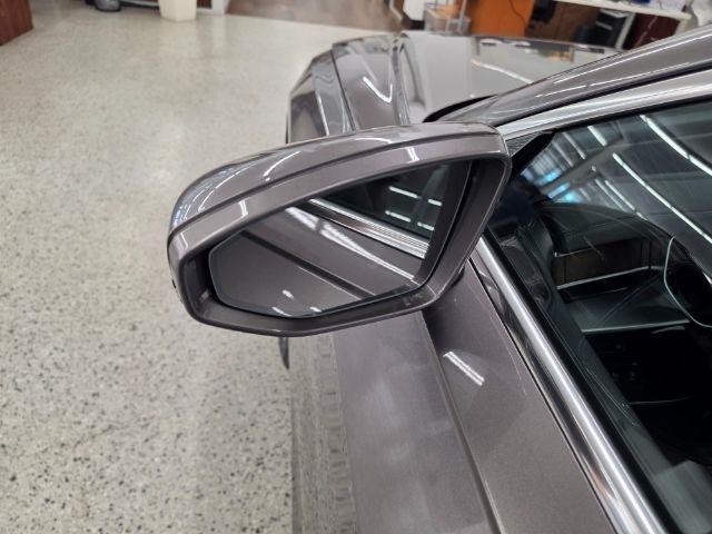 Audi A8 photo 43