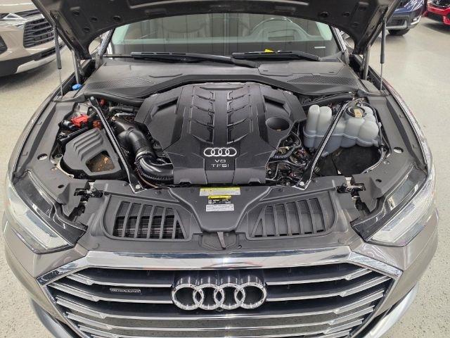 Audi A8 photo 46
