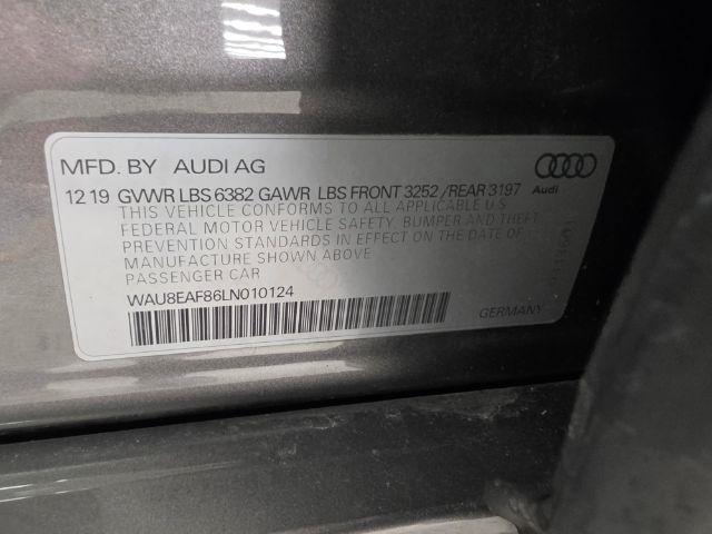 Audi A8 photo 57