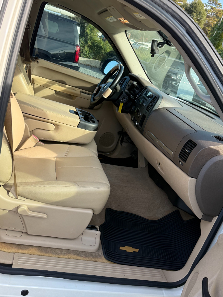 Chevrolet Silverado 1500 1LZ Crew Cab Long Box 4WD 2013 Chevrolet Silverado 1500 1LZ Crew Cab Long Box 4WD 2013