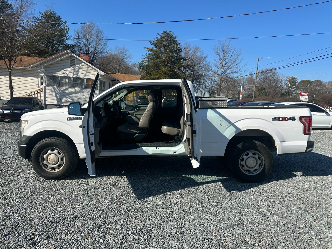 Ford F-150 Lariat SuperCab 6.5-ft. Bed 4WD 2015