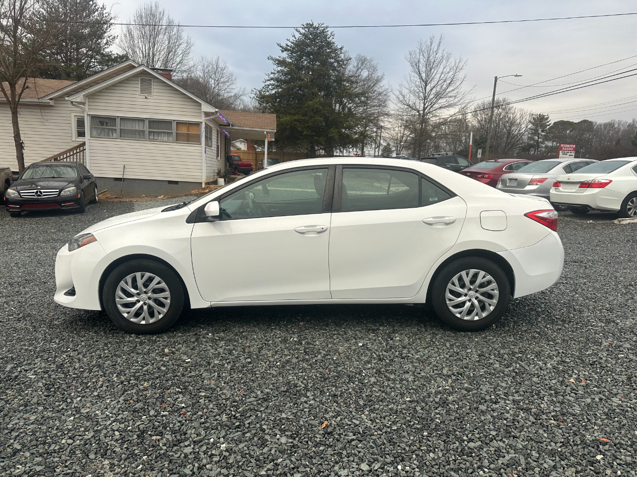 Toyota Corolla XLE CVT 2019