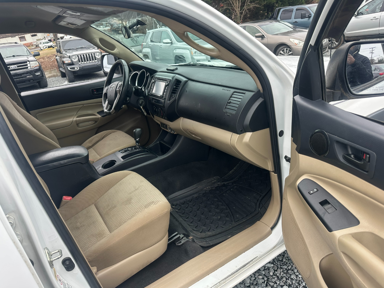 Toyota Tacoma PreRunner Double Cab I4 4AT 2WD 2015