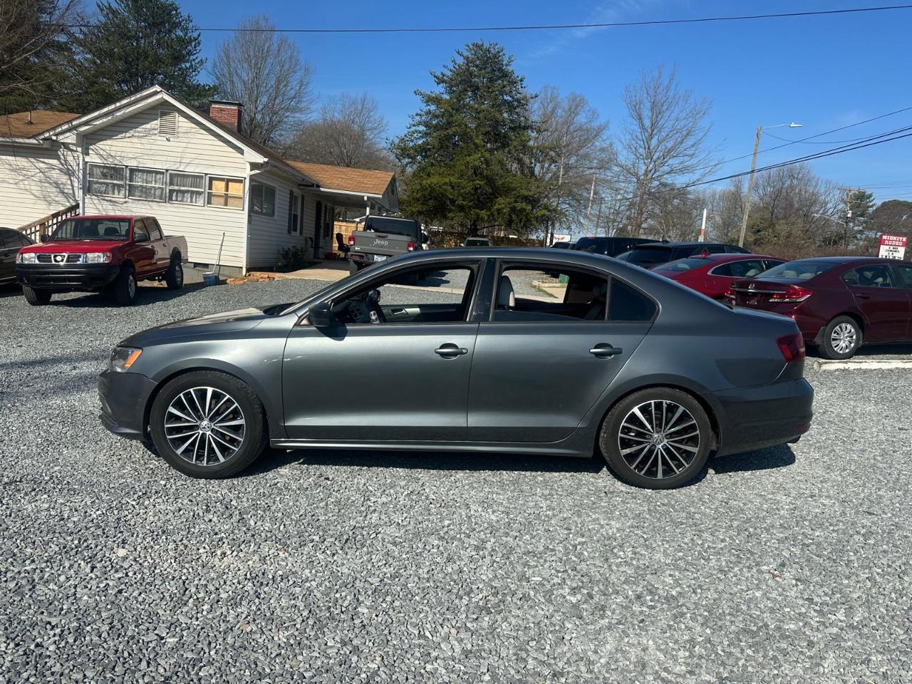 Volkswagen Jetta SE 6A 2016