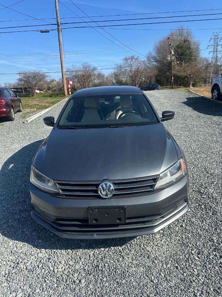 Volkswagen Jetta SE 6A 2016