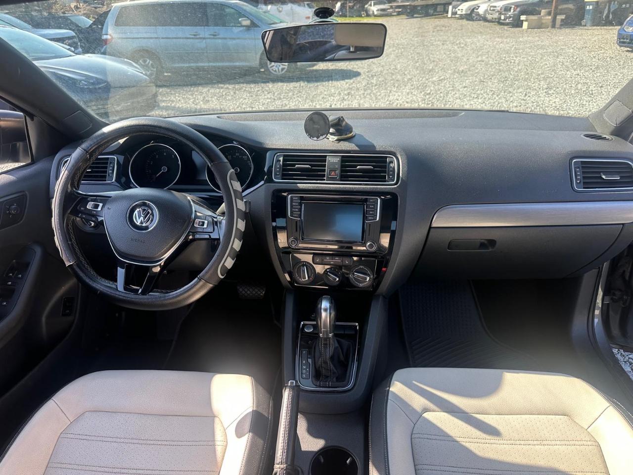 Volkswagen Jetta SE 6A 2016