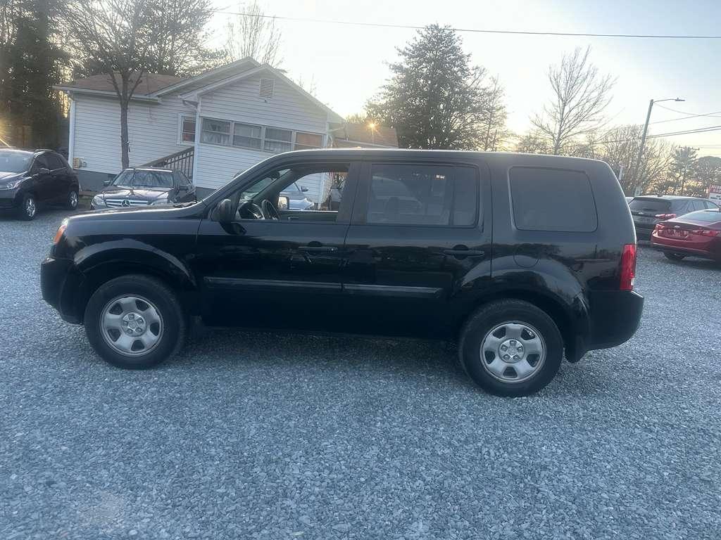 Honda Pilot LX 4WD 5-Spd AT 2015