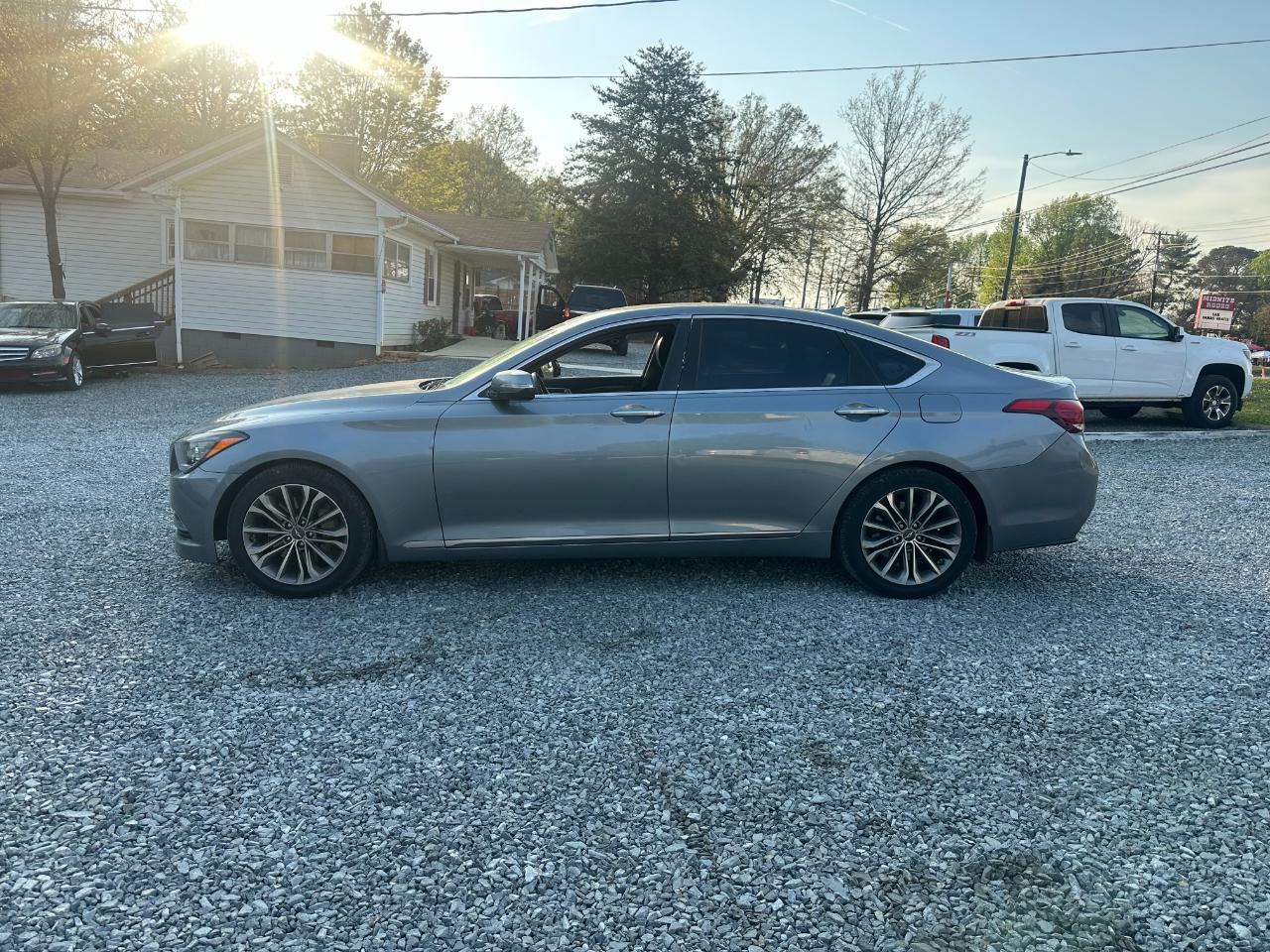 Hyundai Genesis 3.8L 2015