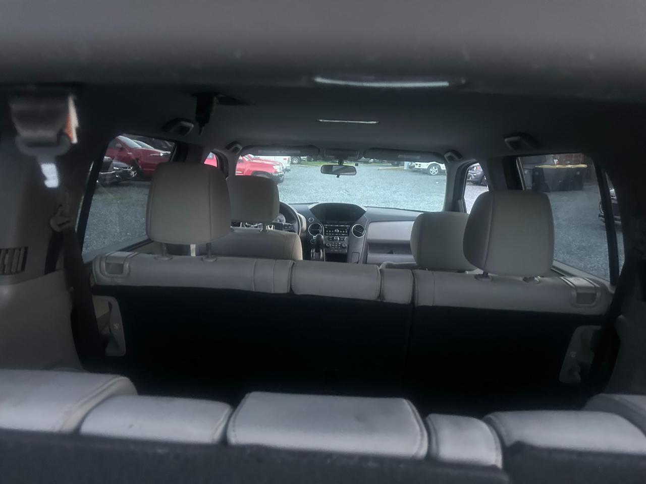 Honda Pilot LX 4WD 5-Spd AT 2015