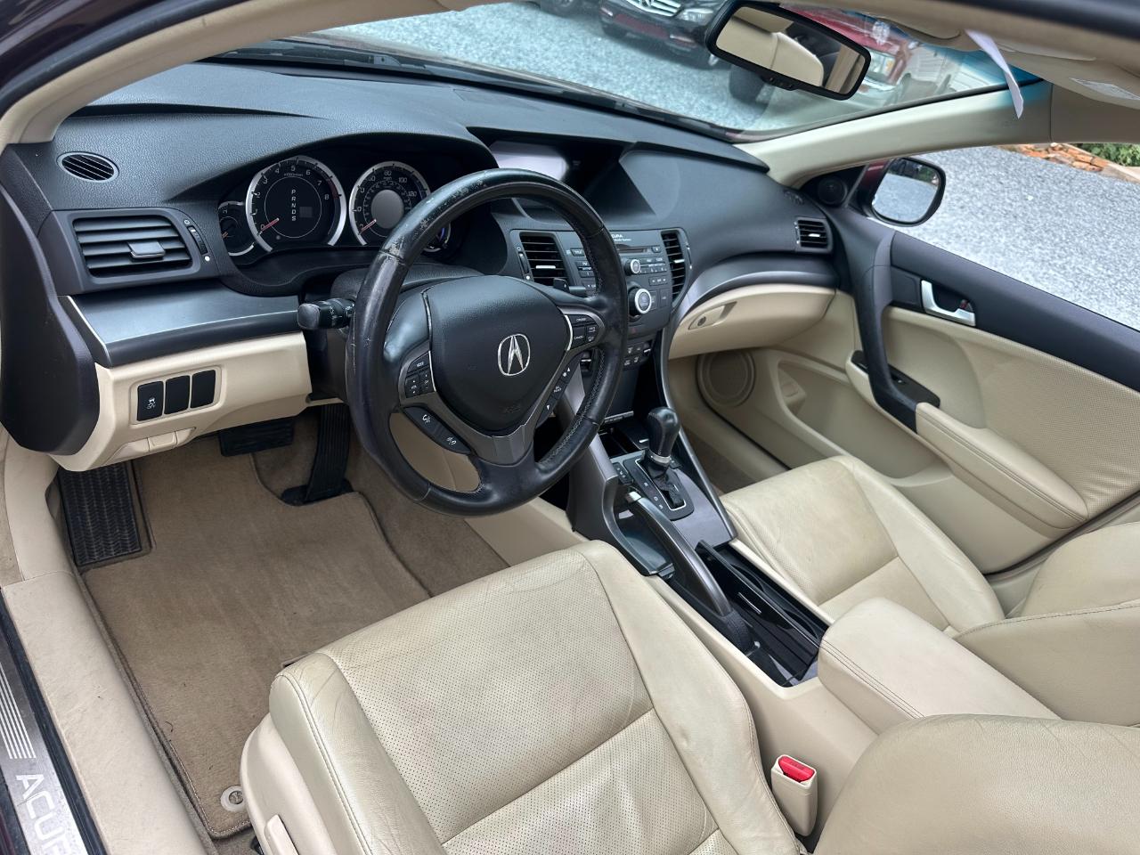 Acura TSX 5-speed AT 2012