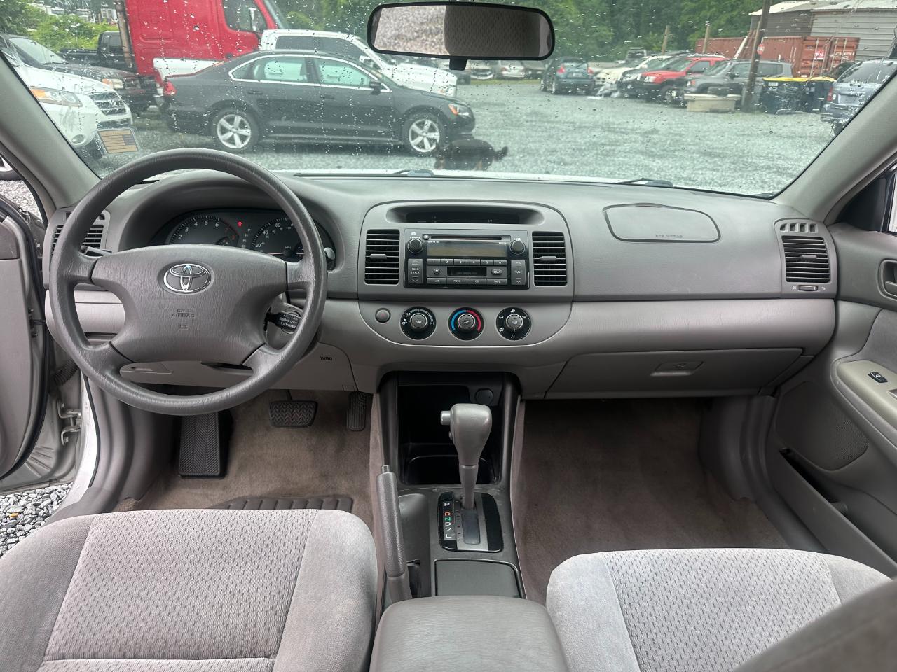 Toyota Camry LE 2002
