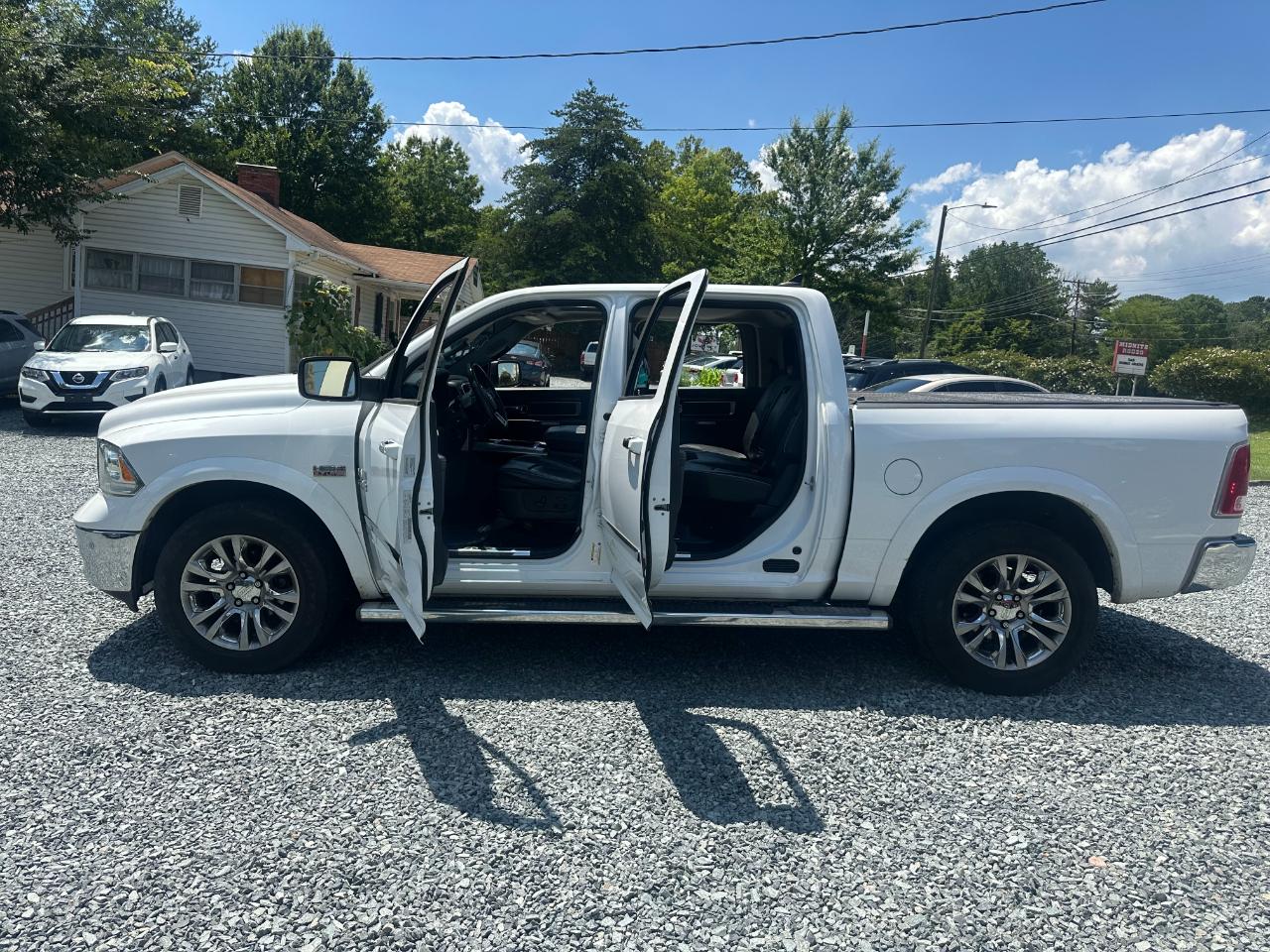 RAM 1500 Longhorn Crew Cab SWB 4WD 2015