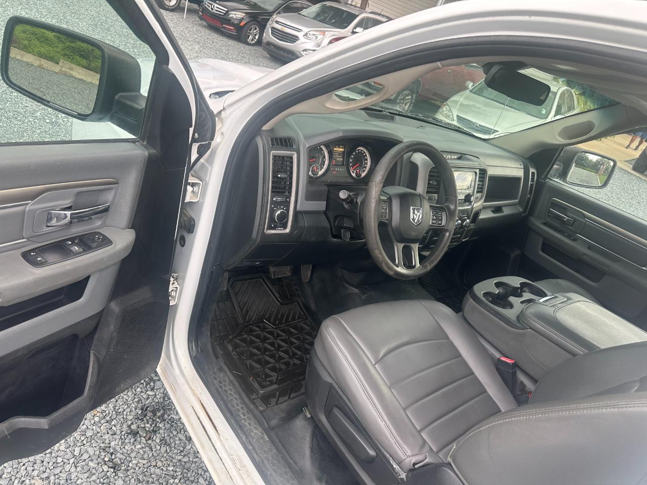 RAM 1500 Tradesman Regular Cab LWB 2WD 2016