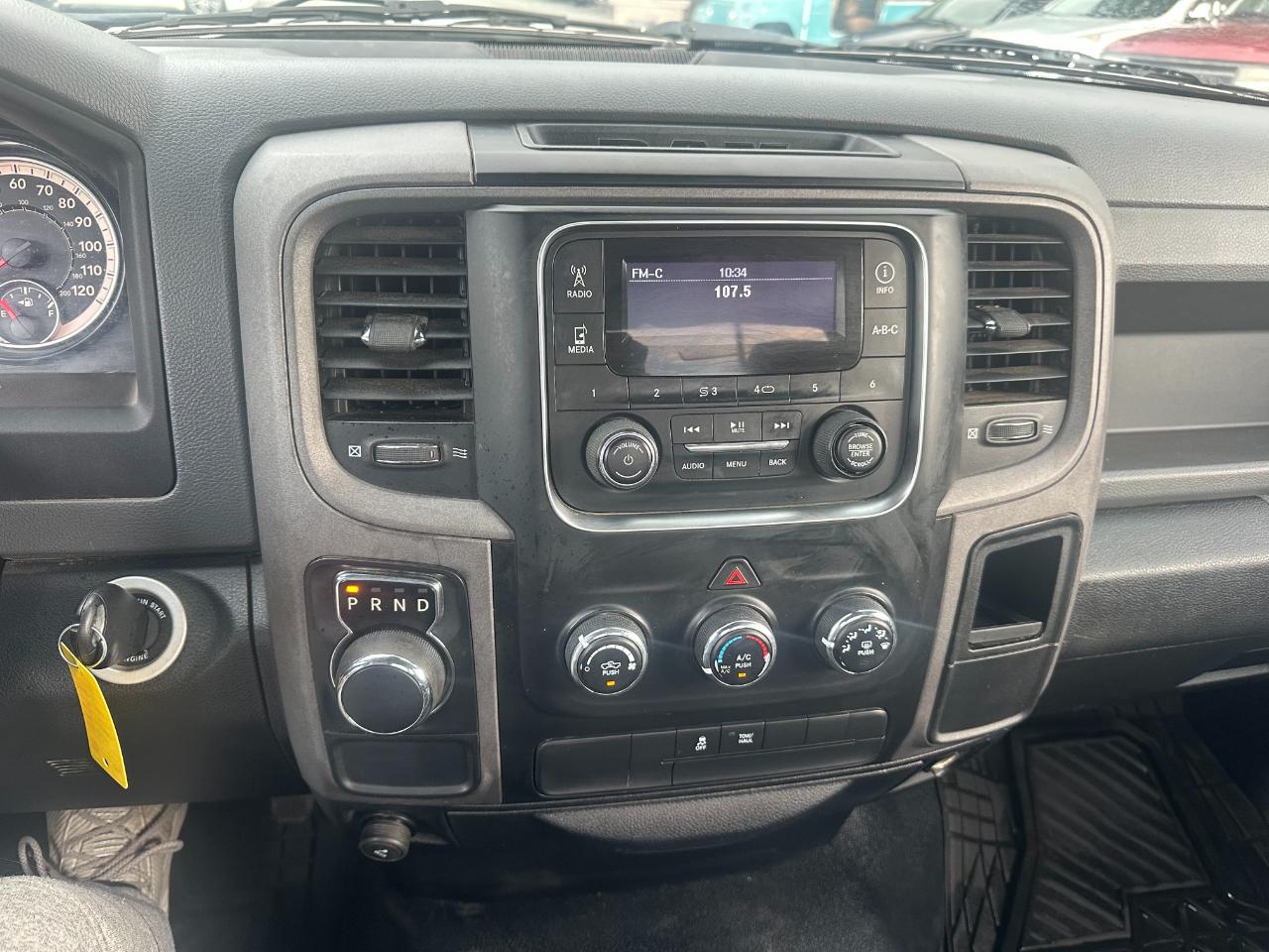 RAM 1500 Tradesman Regular Cab LWB 2WD 2016