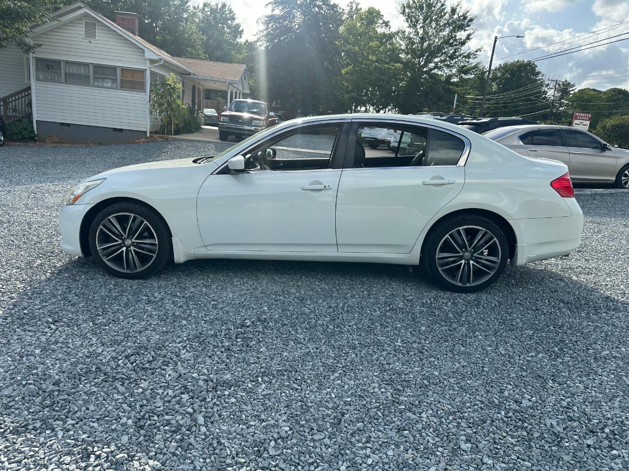 Infiniti G Sedan 37x AWD 2013