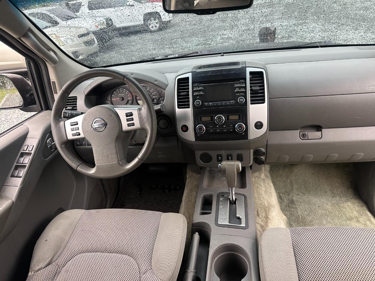 Nissan Frontier S Crew Cab 2WD 2013