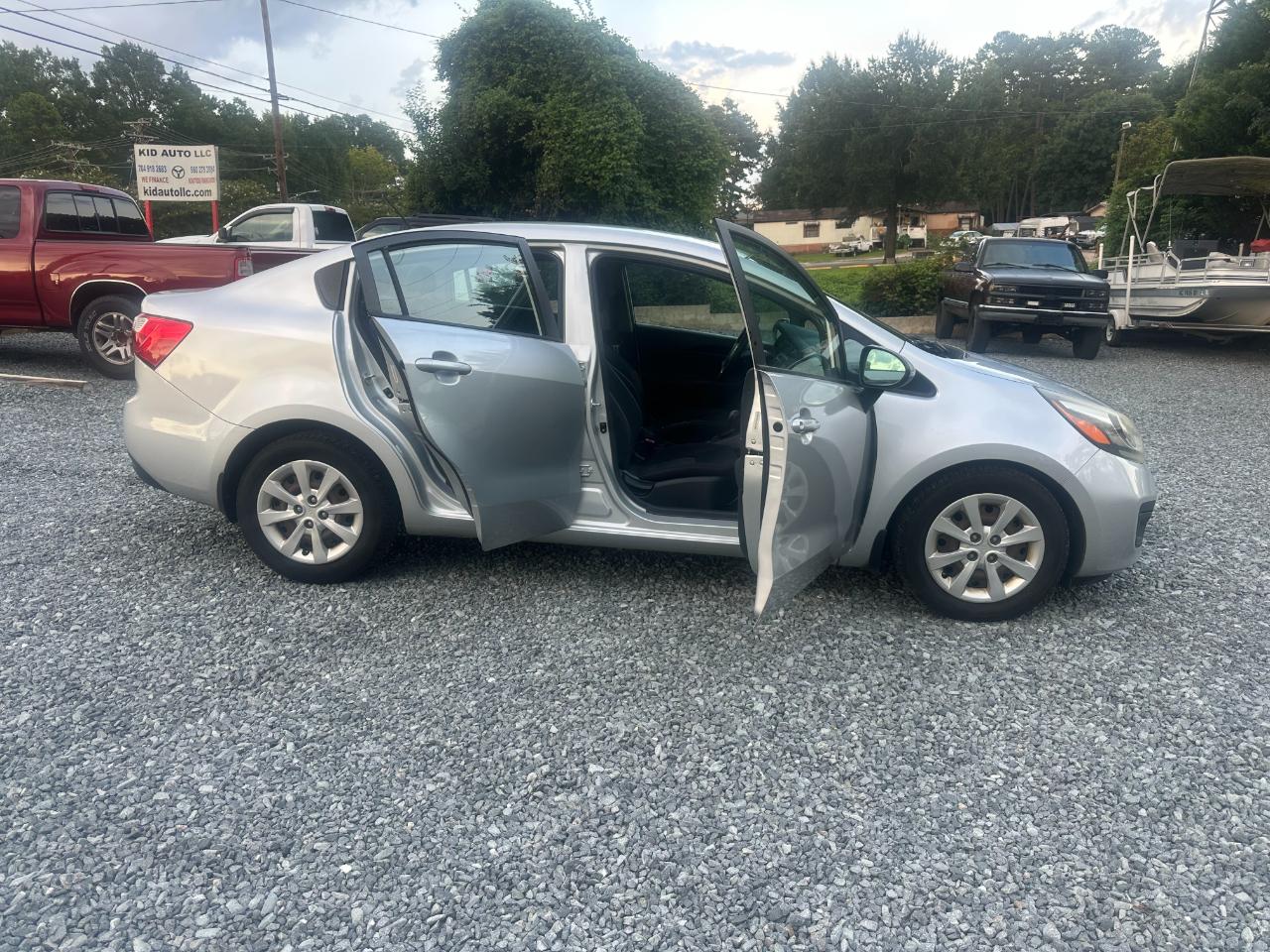 Kia Rio LX 2015