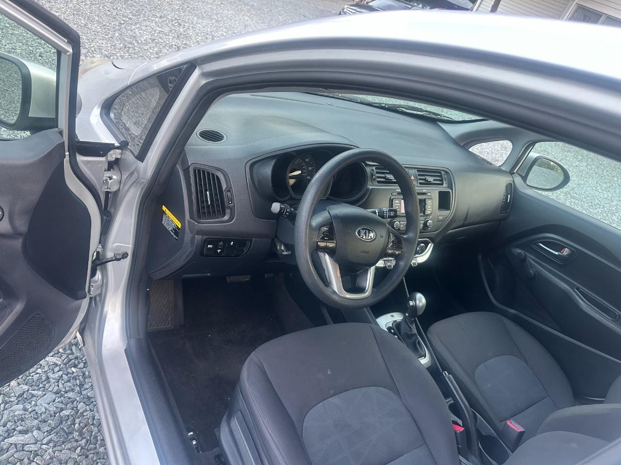 Kia Rio LX 2015