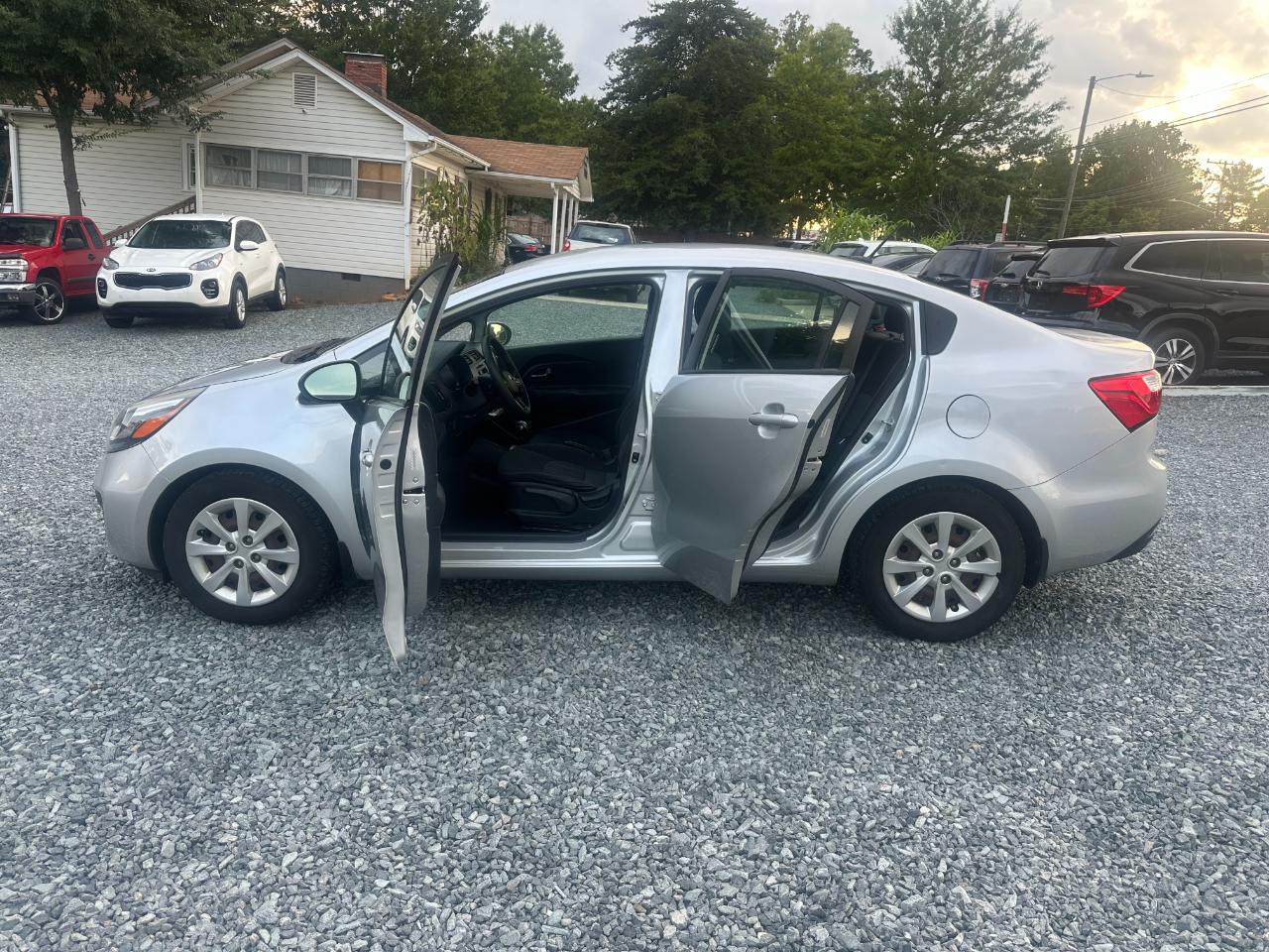 Kia Rio LX 2015