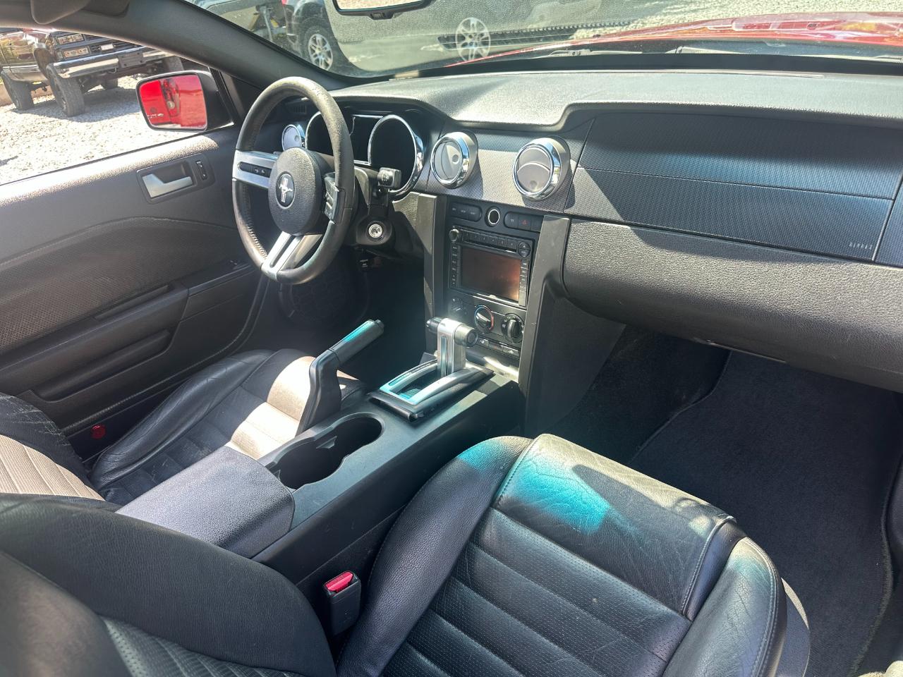 Ford Mustang GT Deluxe Coupe 2007