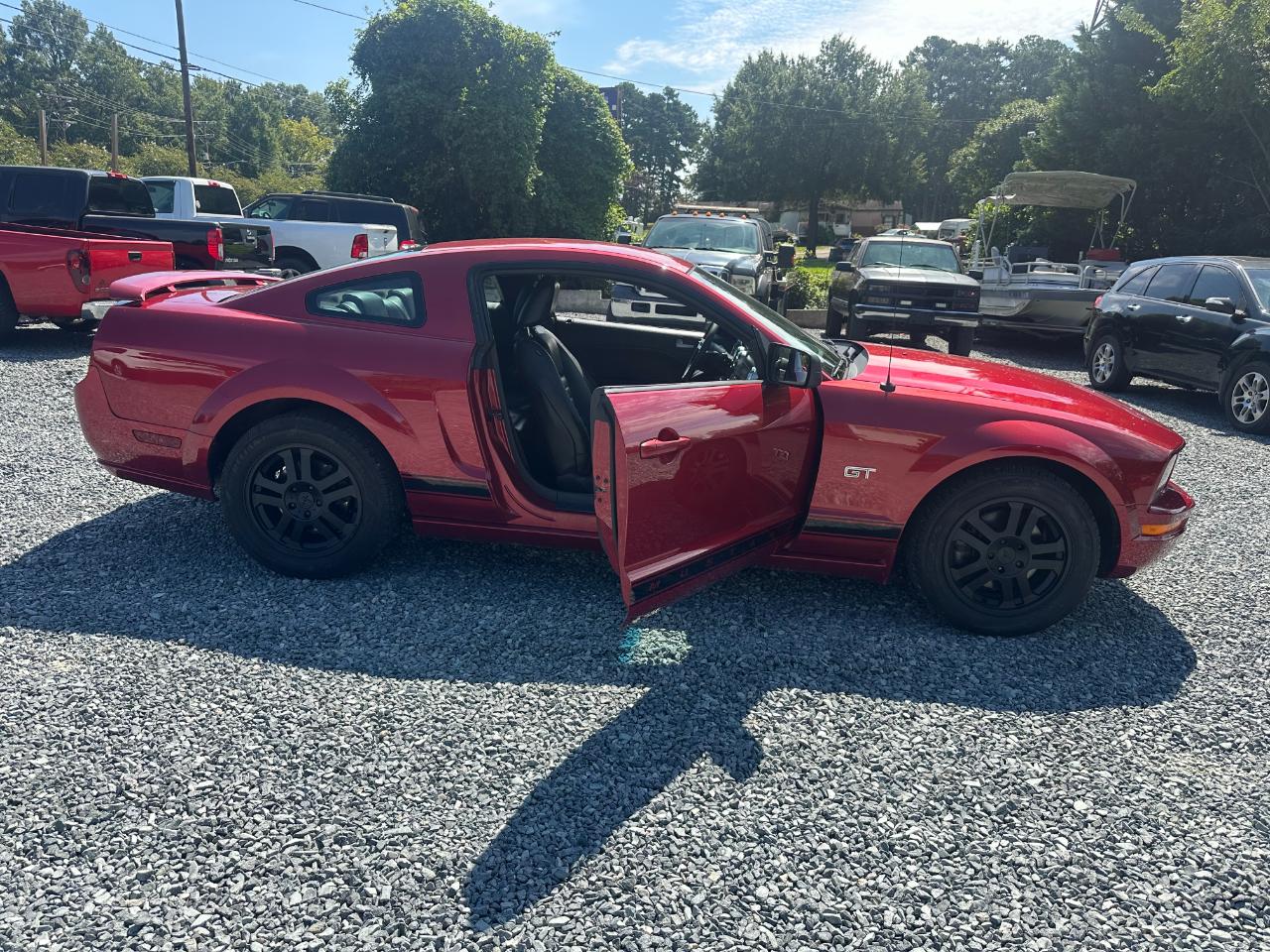 Ford Mustang GT Deluxe Coupe 2007