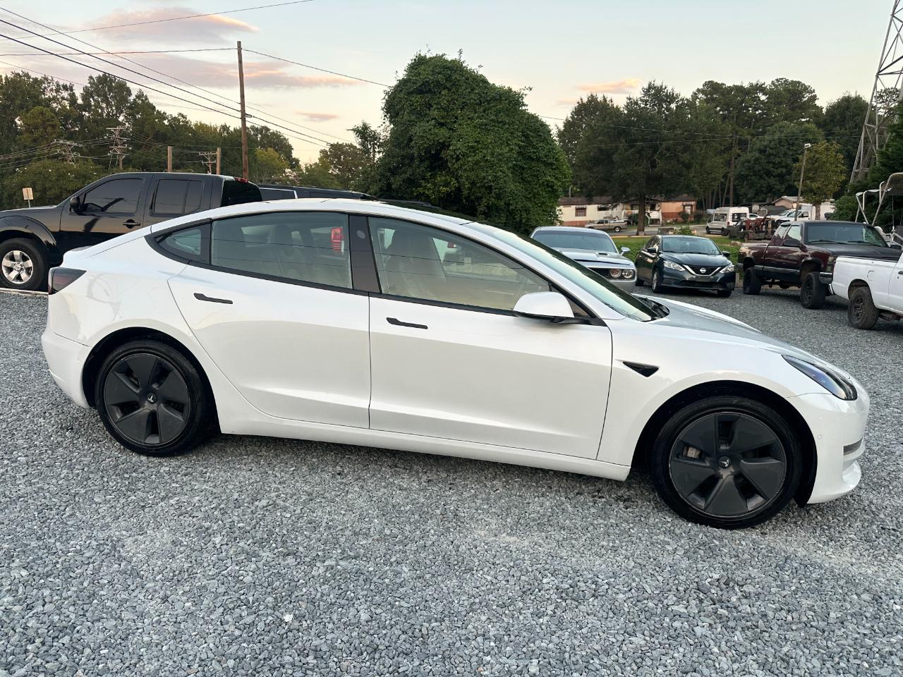 Tesla Model 3 Standard Range Plus 2022