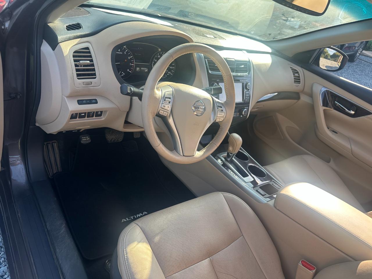 Nissan Altima 2.5 SV 2015