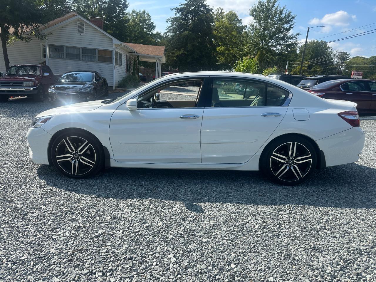 Honda Accord Touring V6 Sedan 6-Spd AT 2016