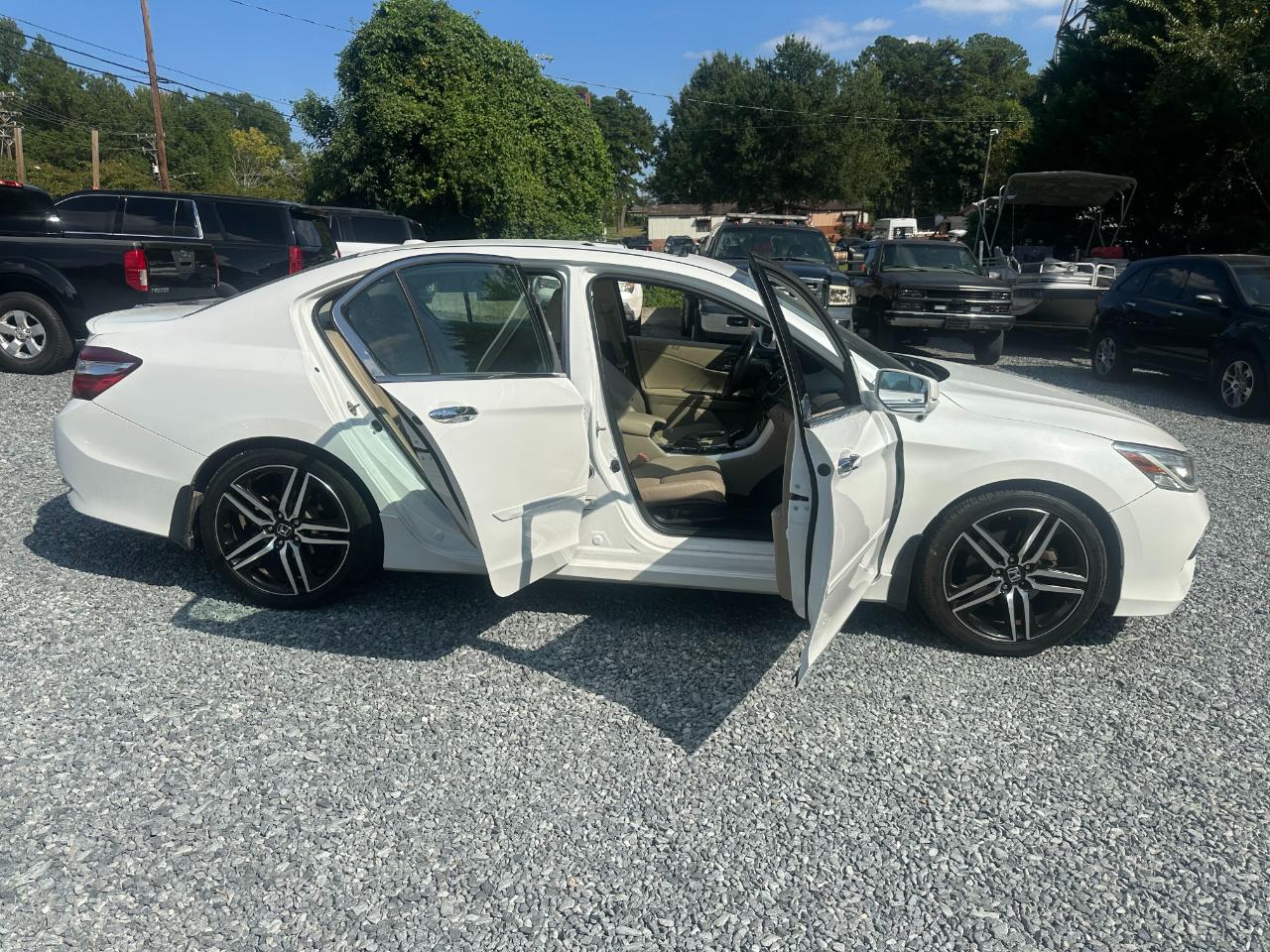 Honda Accord Touring V6 Sedan 6-Spd AT 2016