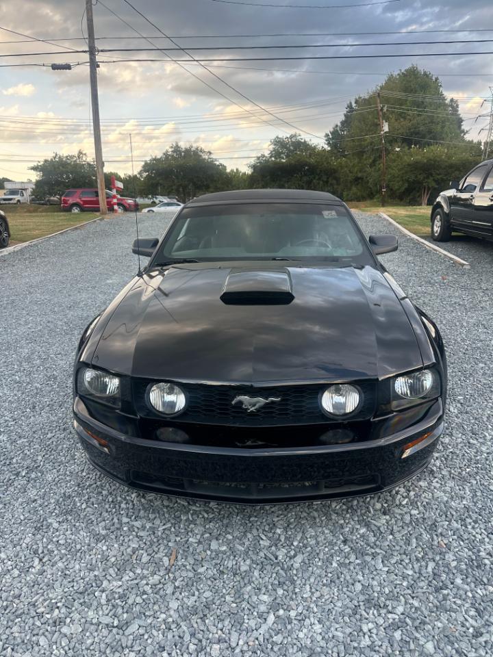 Ford Mustang GT Deluxe Convertible 2008