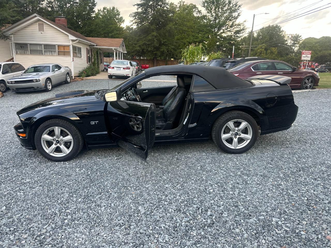Ford Mustang GT Deluxe Convertible 2008