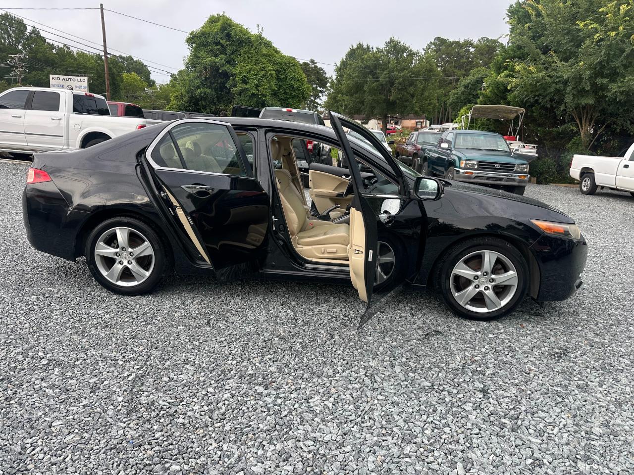 Acura TSX 5-Speed AT with Tech Package 2011
