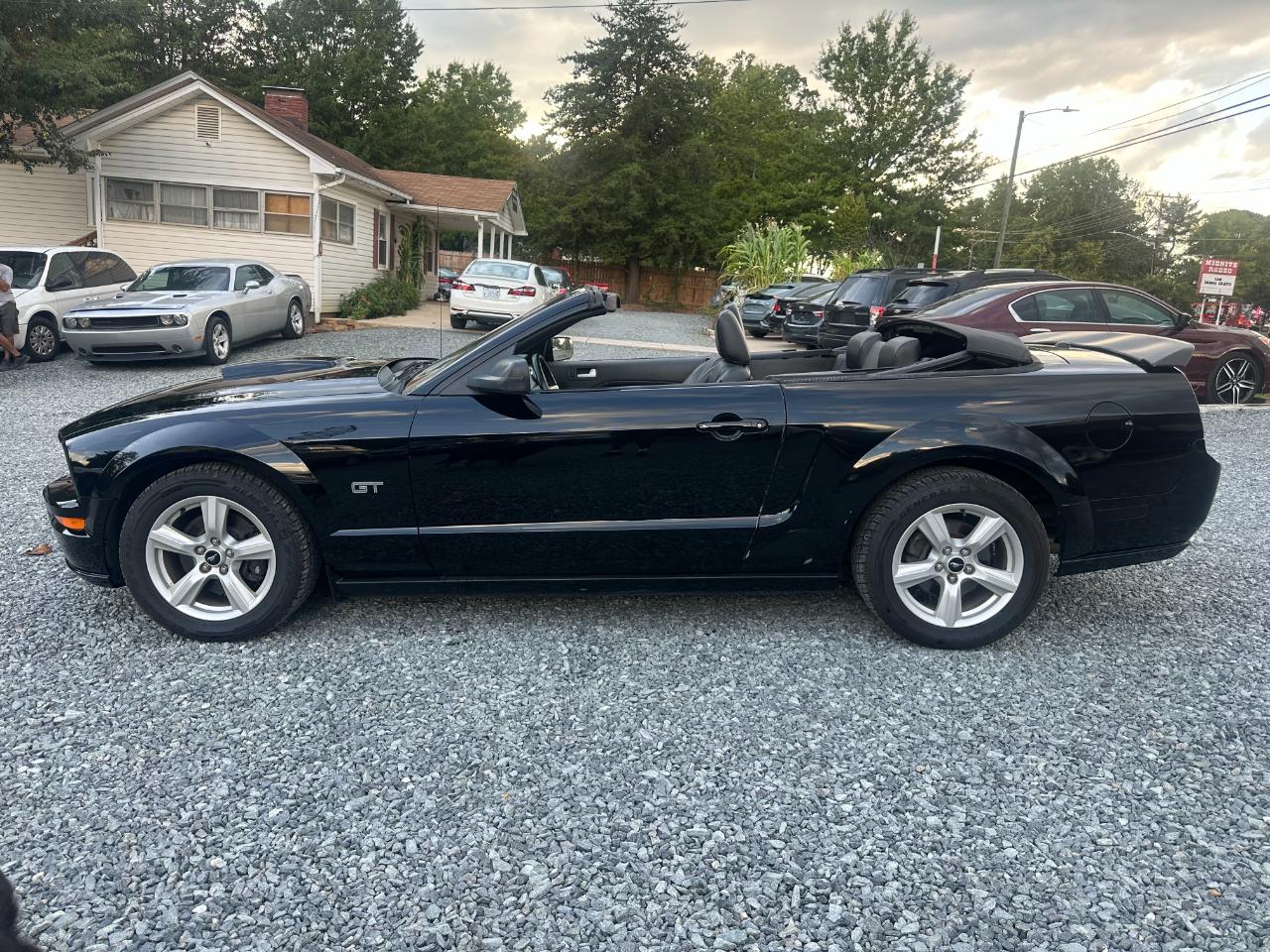 Ford Mustang GT Deluxe Convertible 2008