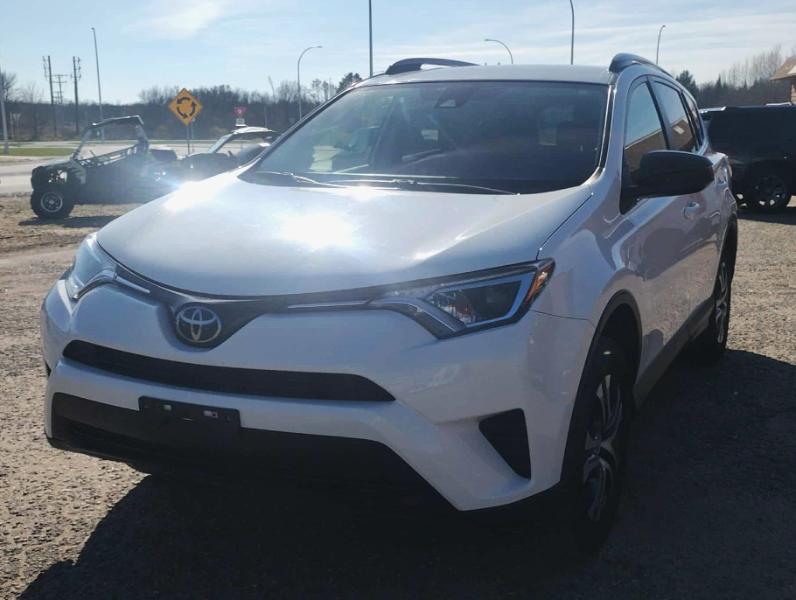 Toyota RAV4 LE AWD 2018 Toyota RAV4 LE AWD 2018