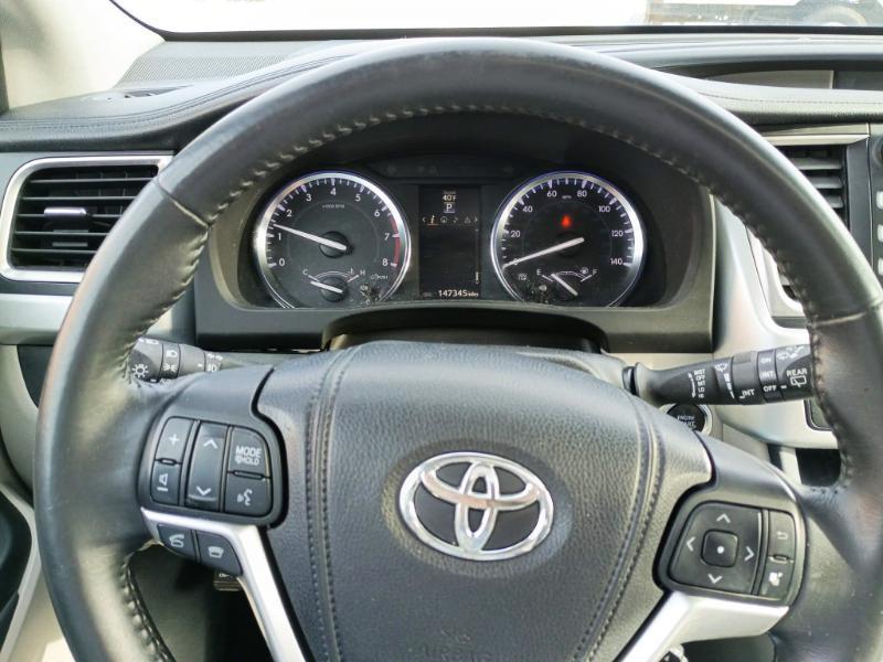 Toyota Highlander Limited AWD V6 2014