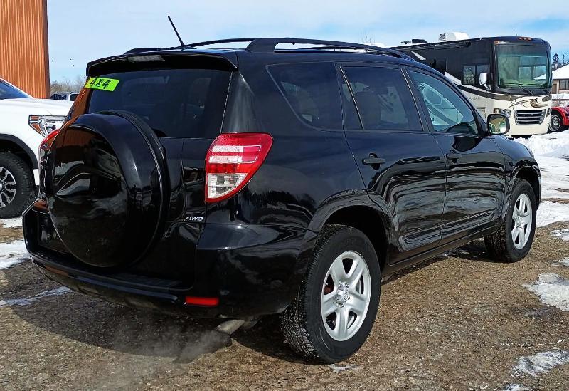 Toyota RAV4 Base I4 4WD 2011
