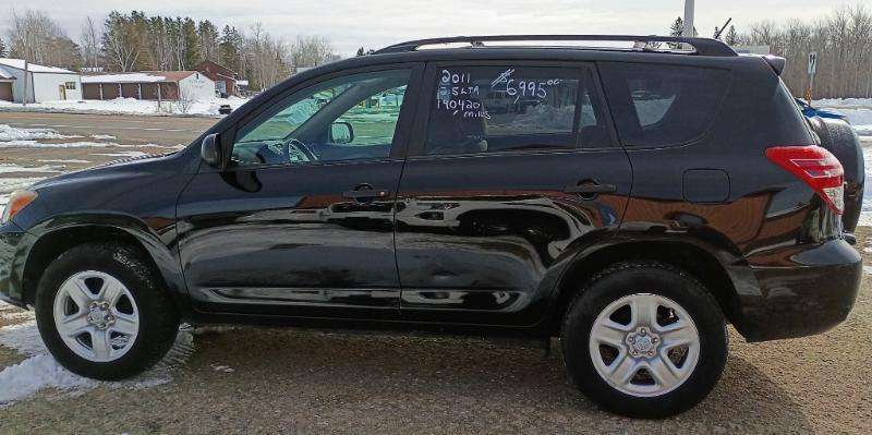 Toyota RAV4 Base I4 4WD 2011