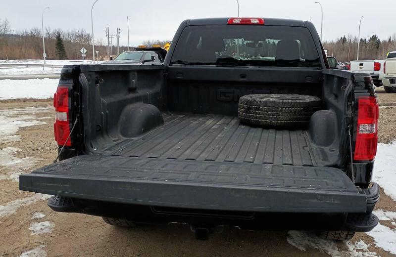 GMC Sierra 1500 Base Double Cab 4WD 2017