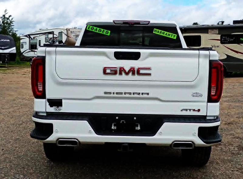 GMC Sierra 1500 AT4 Crew Cab Short Box 4WD 2020
