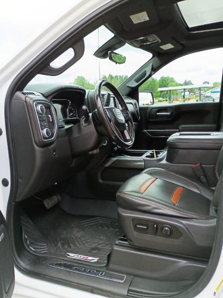 GMC Sierra 1500 AT4 Crew Cab Short Box 4WD 2020