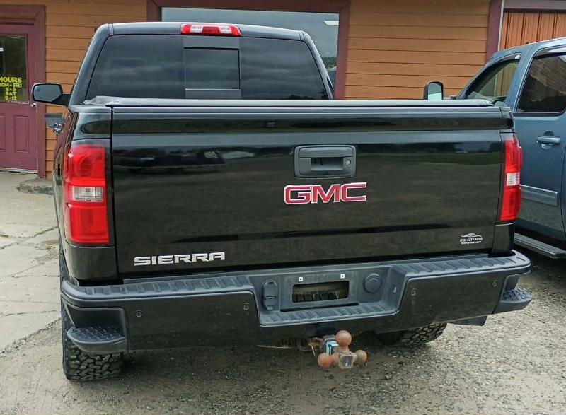 GMC Sierra 1500 SLT Crew Cab Short Box 4WD 2015