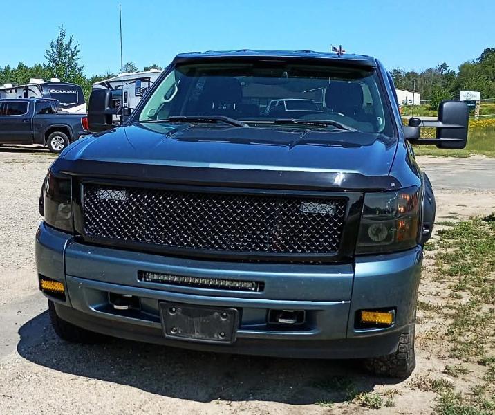 Chevrolet Silverado 1500 LT Crew Cab 4WD 2011