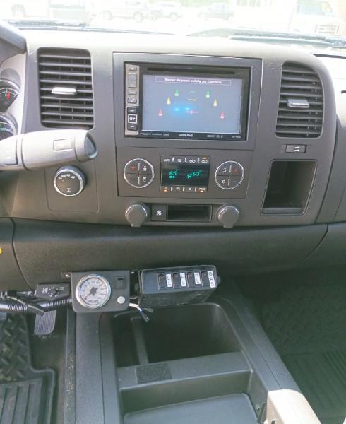 Chevrolet Silverado 1500 LT Crew Cab 4WD 2011