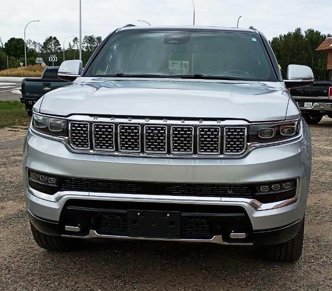 Jeep Grand Wagoneer Series III 4WD 2022